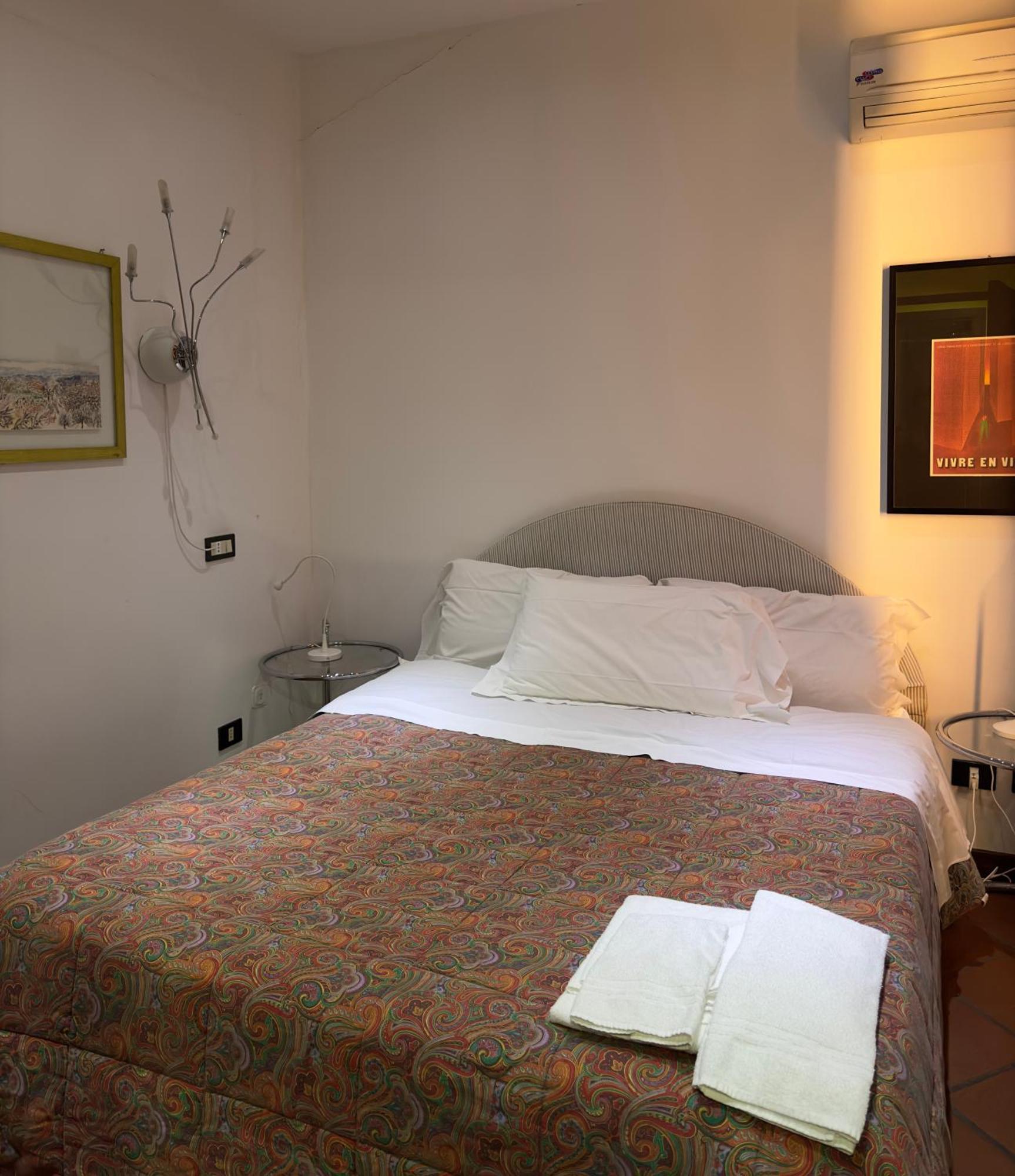 Aliajazz - B&B Hotel - カストロヴィッラリ エクステリア 写真